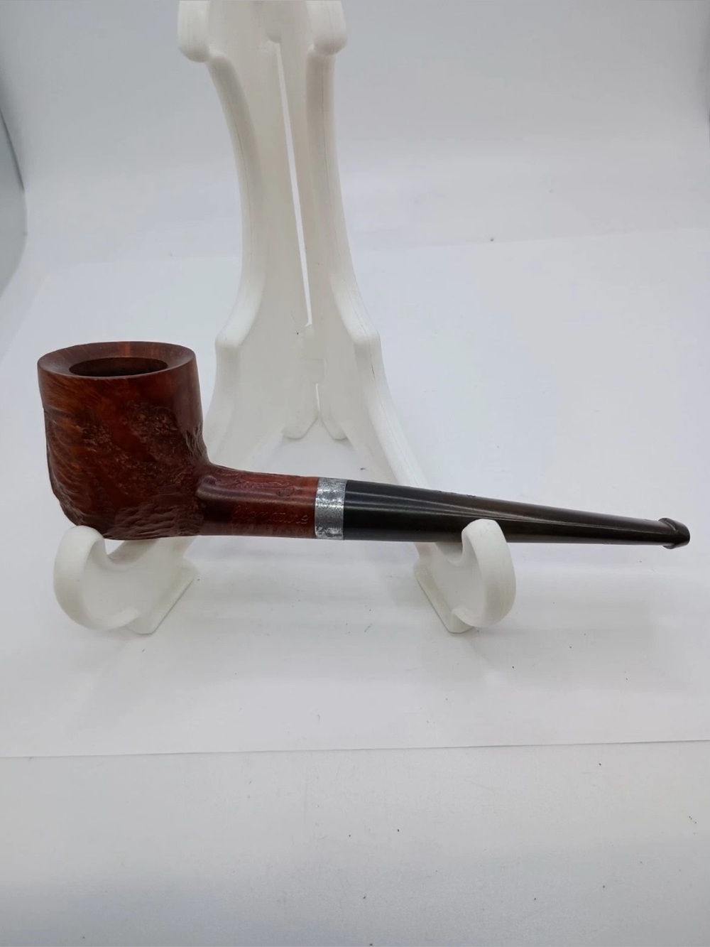 VTG Signature Larus & Brother Co. Rusticated Billiard Estate Briar Tobacco Pipe